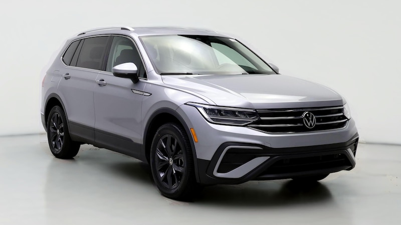 2022 Volkswagen Tiguan SE Hero Image