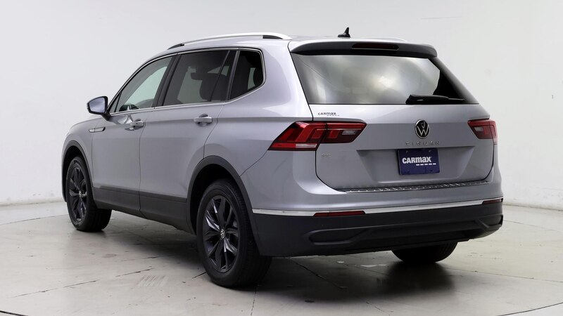 2022 Volkswagen Tiguan SE 2