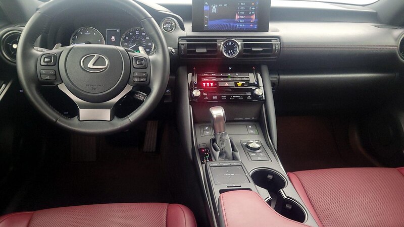 2023 Lexus IS 300 9