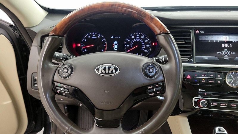 2015 Kia K900 Premium 10