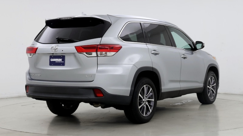 2019 Toyota Highlander XLE 8