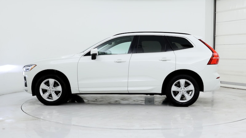 2022 Volvo XC60 B5 Momentum 3