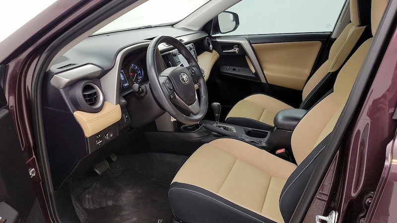 2017 Toyota RAV4 XLE 11