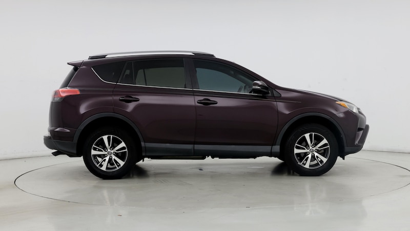 2017 Toyota RAV4 XLE 7