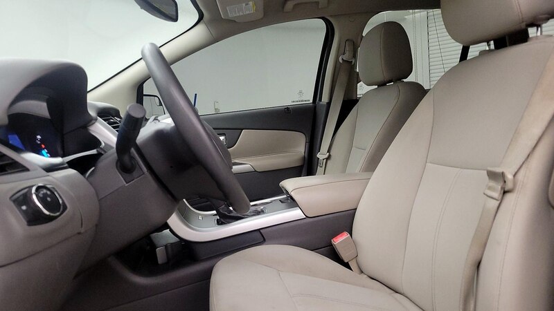 2013 Ford Edge SE 11