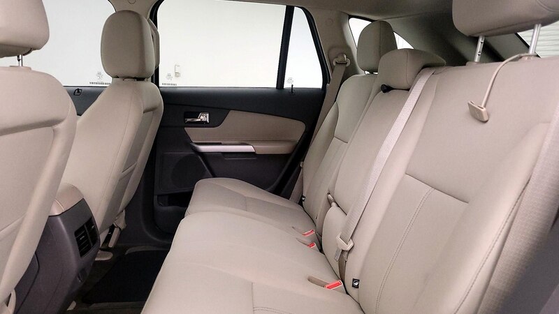 2013 Ford Edge SE 18