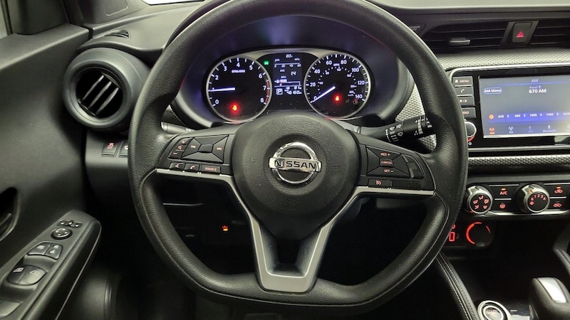 2018 Nissan Kicks SV 10