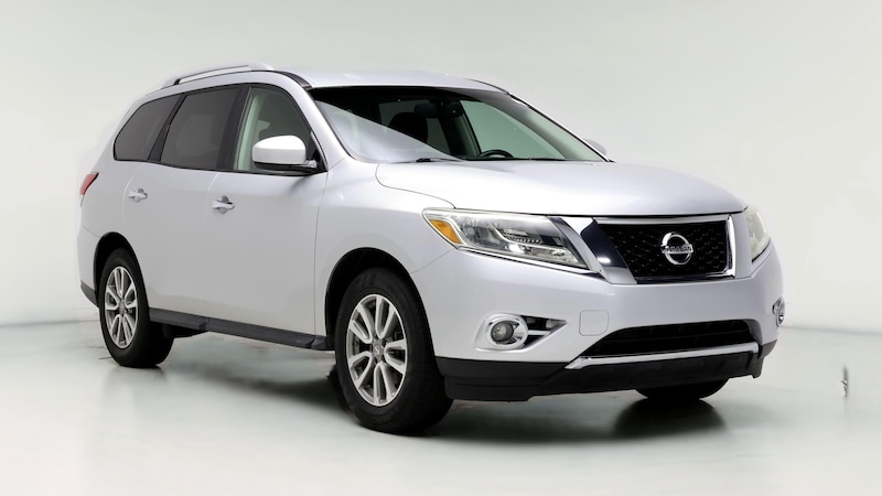 2016 Nissan Pathfinder SV Hero Image