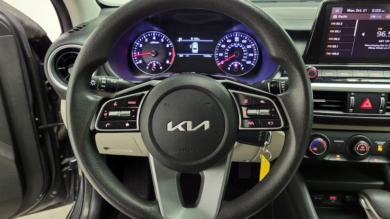 2022 Kia Forte LXS 10