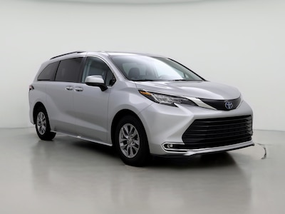 2022 Toyota Sienna XLE -
                Jensen Beach, FL