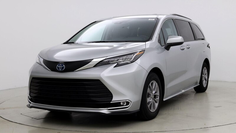 2022 Toyota Sienna XLE 4