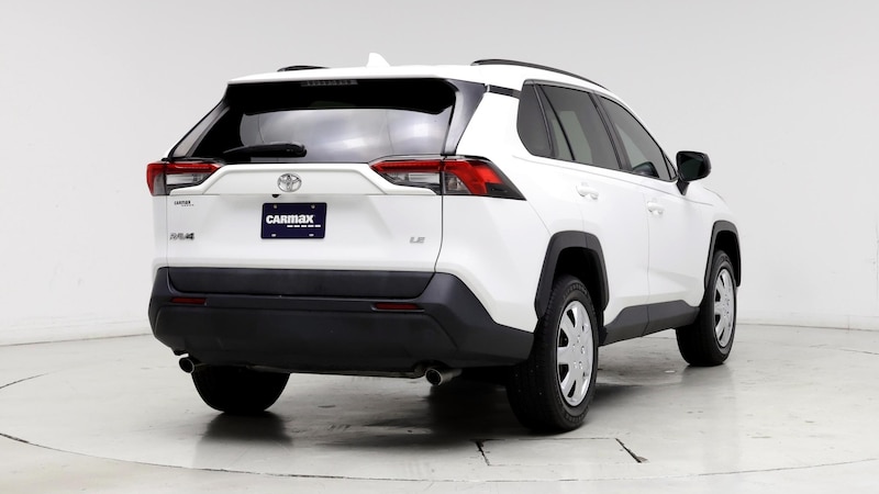 2020 Toyota RAV4 LE 8