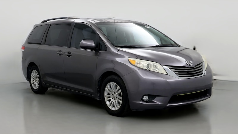 2013 Toyota Sienna XLE Hero Image