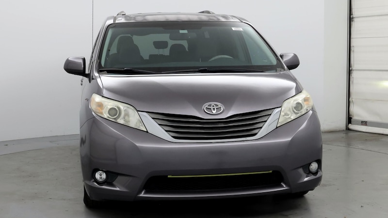 2013 Toyota Sienna XLE 5