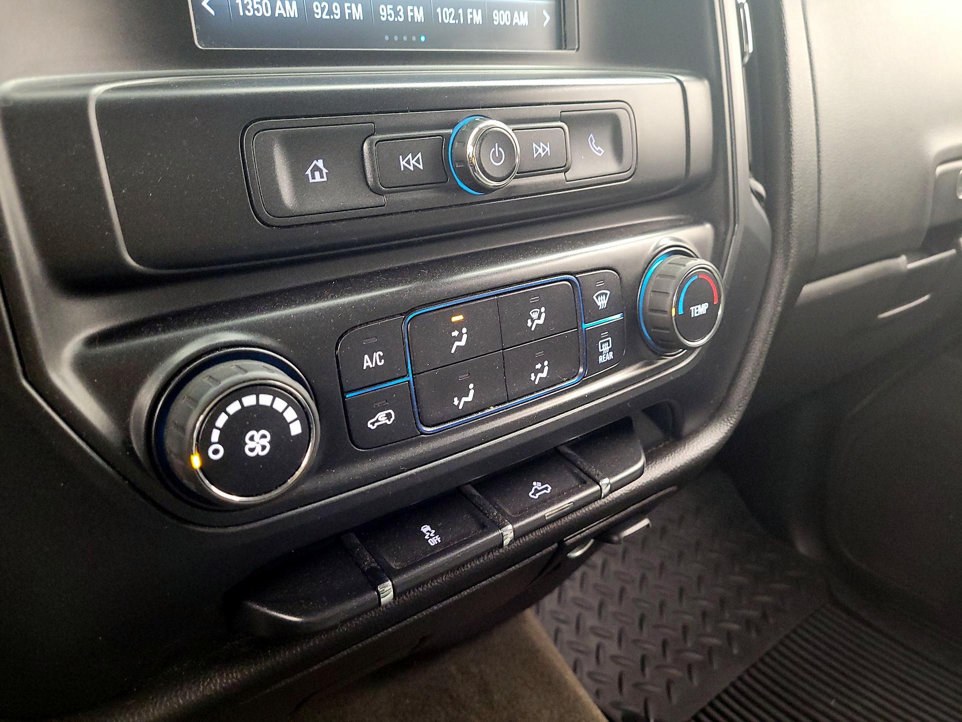 Thumbnail: 2016 Chevrolet Silverado 1500 - 15