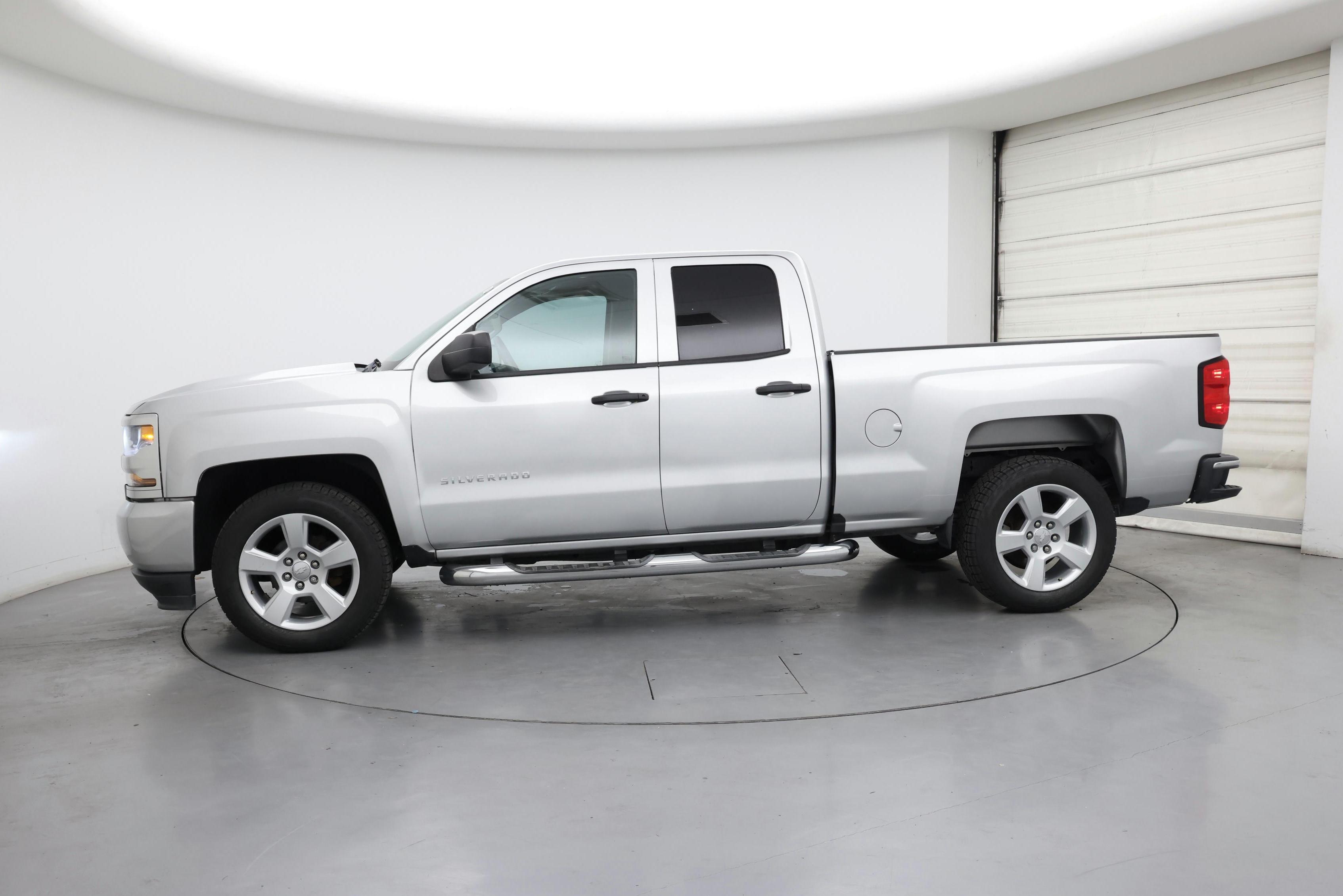Thumbnail: 2016 Chevrolet Silverado 1500 - 3