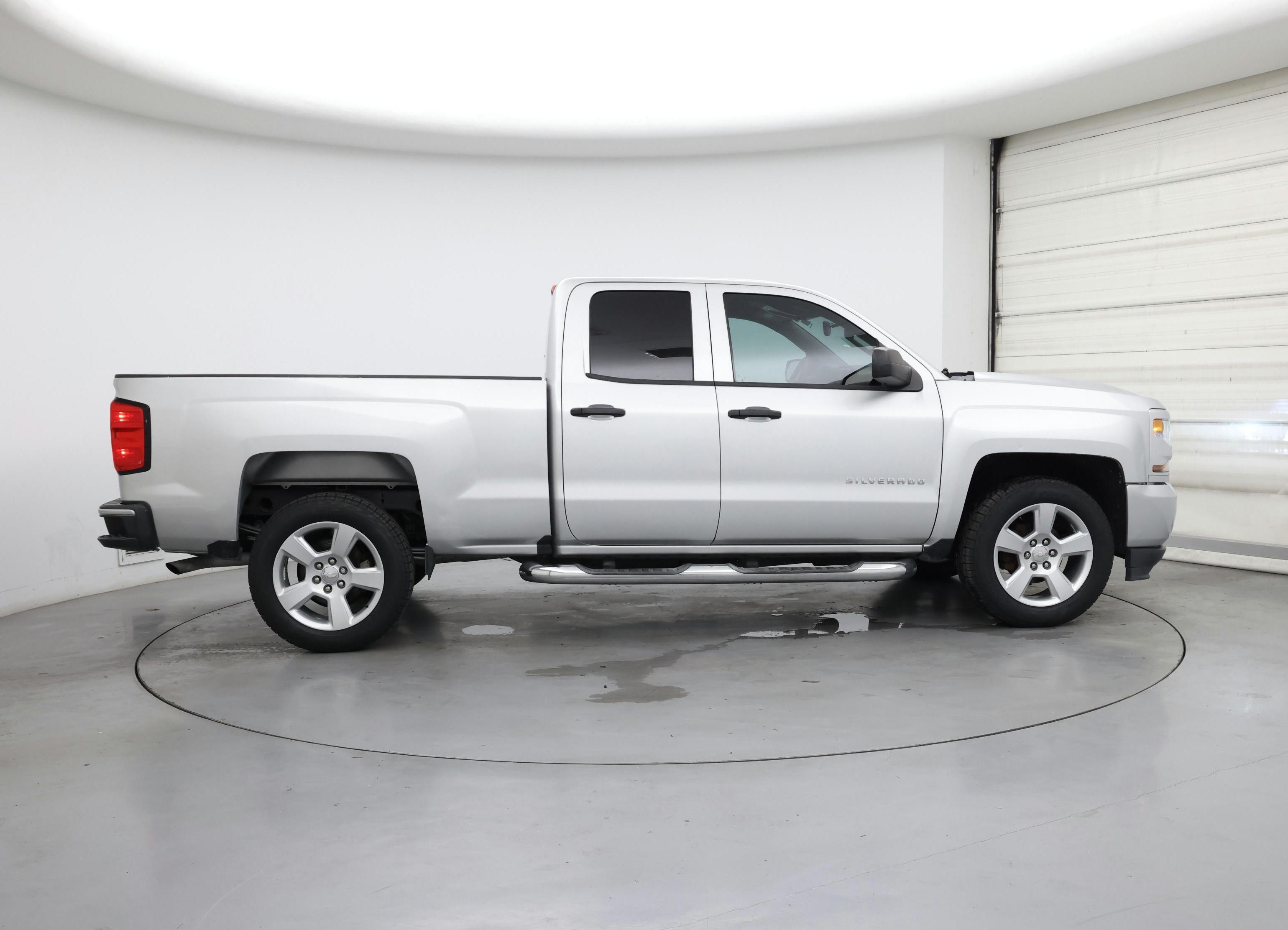 Thumbnail: 2016 Chevrolet Silverado 1500 - 7