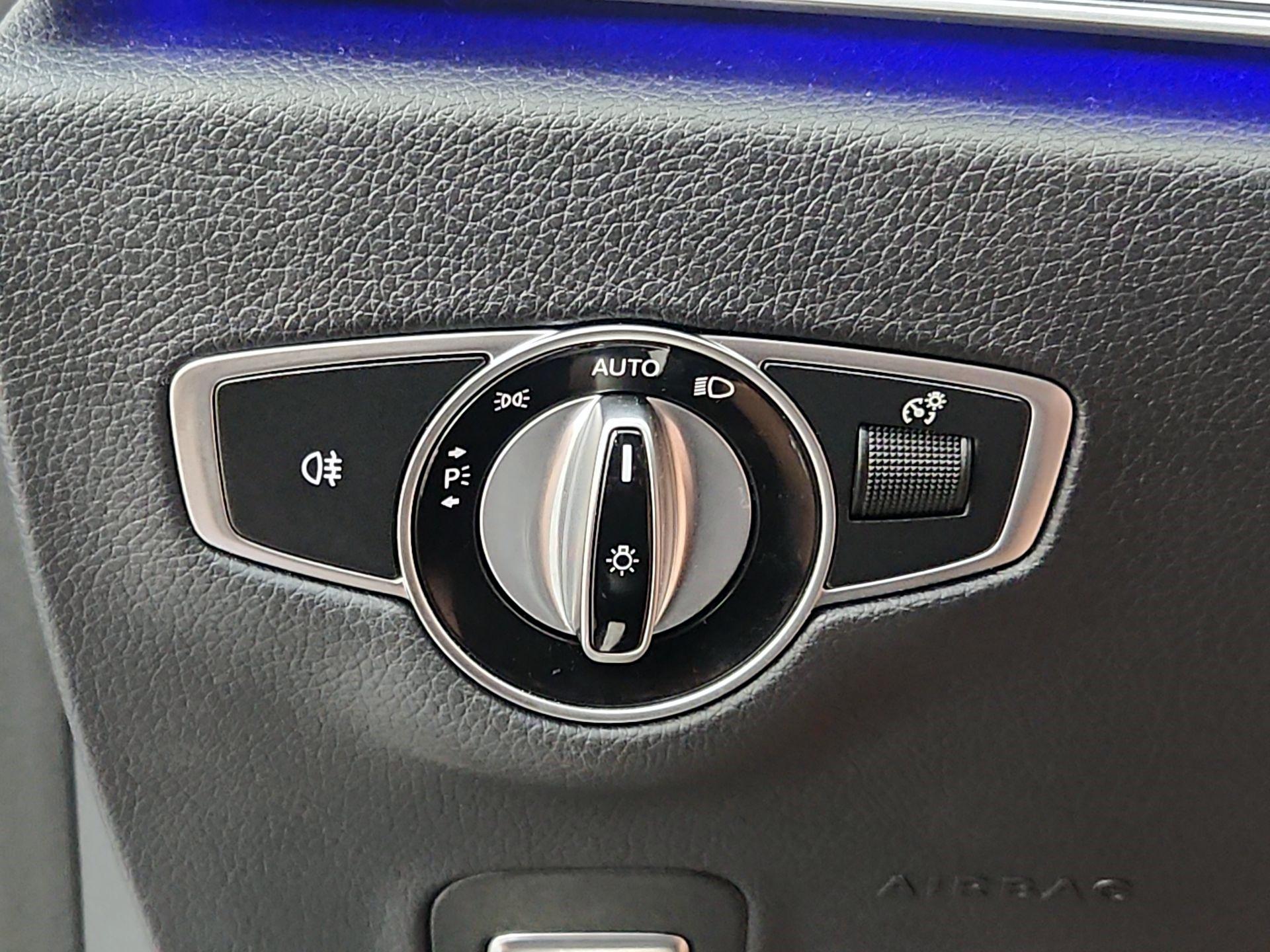 Thumbnail: 2020 Mercedes-Benz E-Class - 13