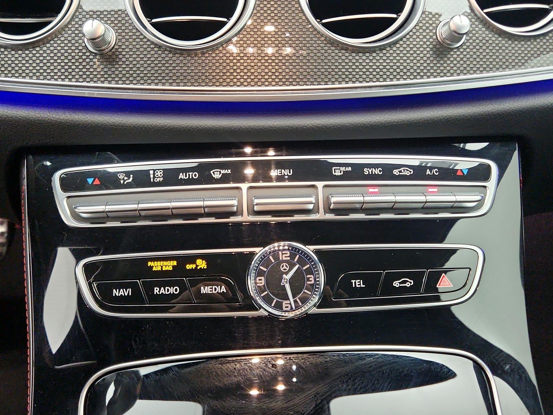 Thumbnail: 2020 Mercedes-Benz E-Class - 16