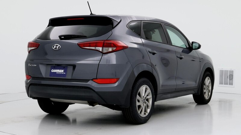 2017 Hyundai Tucson SE 8