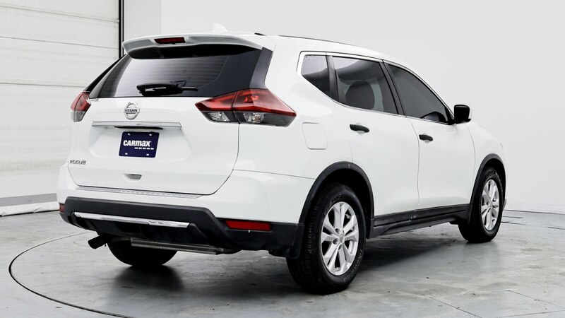 2018 Nissan Rogue S 8