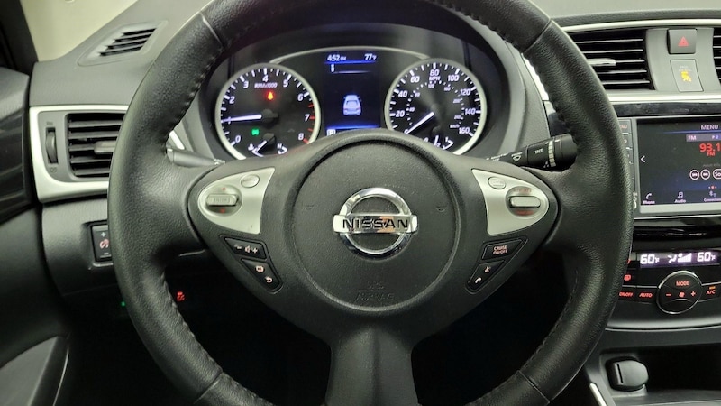 2019 Nissan Sentra SV 10