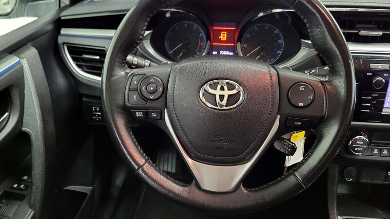 2016 Toyota Corolla S 10