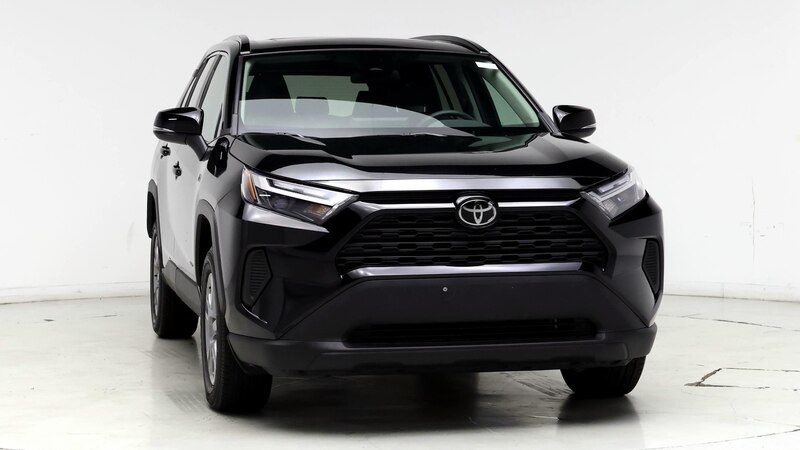 2022 Toyota RAV4 XLE 5