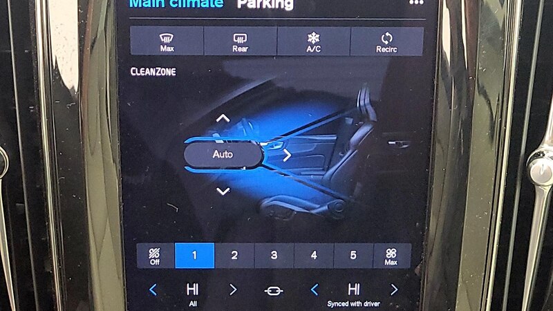 2023 Volvo XC60 Recharge Core 17