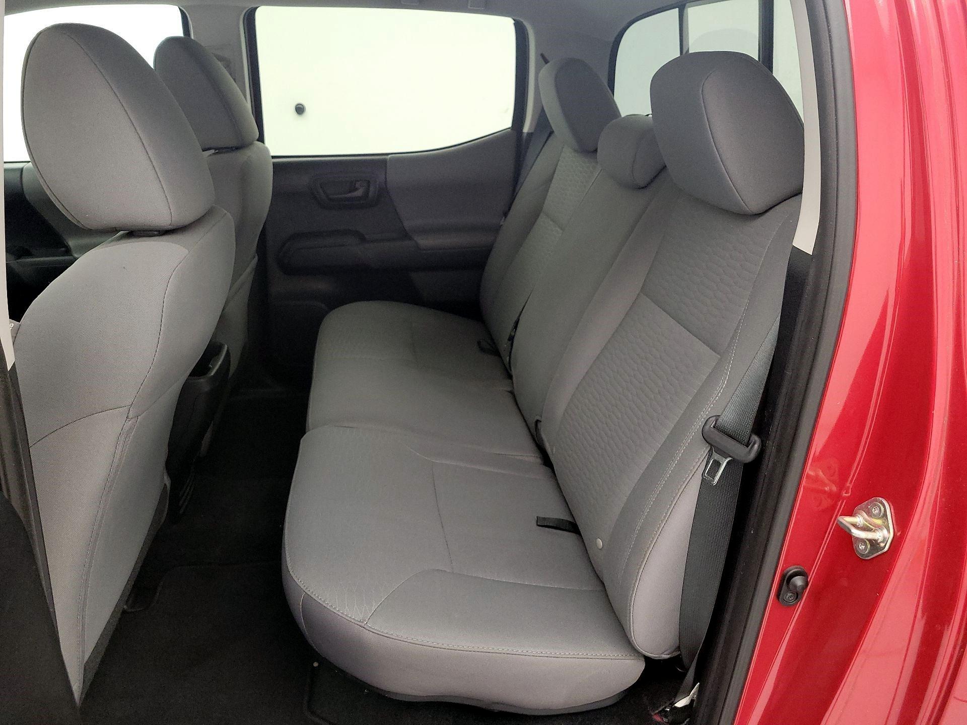 Thumbnail: 2019 Toyota Tacoma - 19