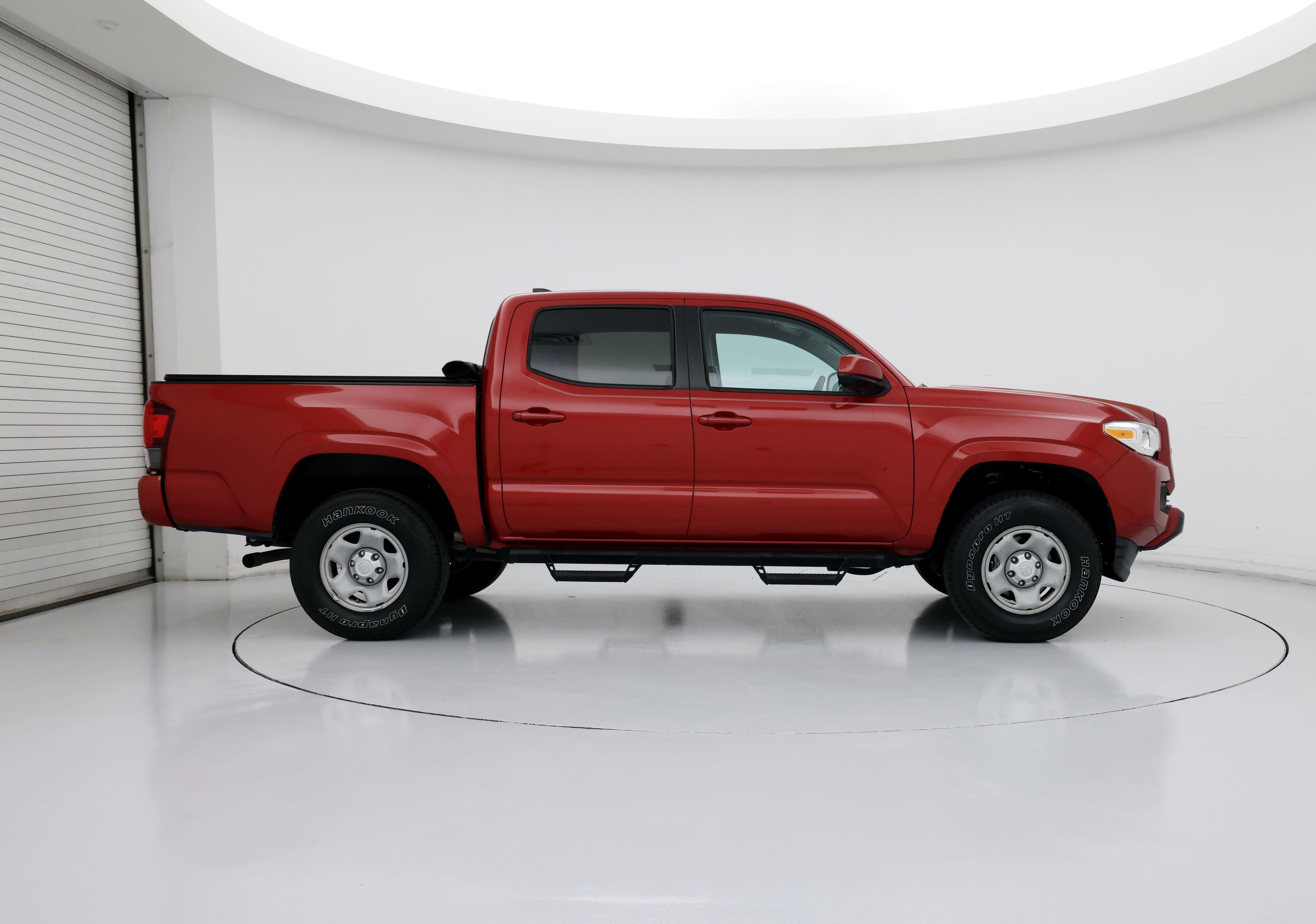 Thumbnail: 2019 Toyota Tacoma - 7
