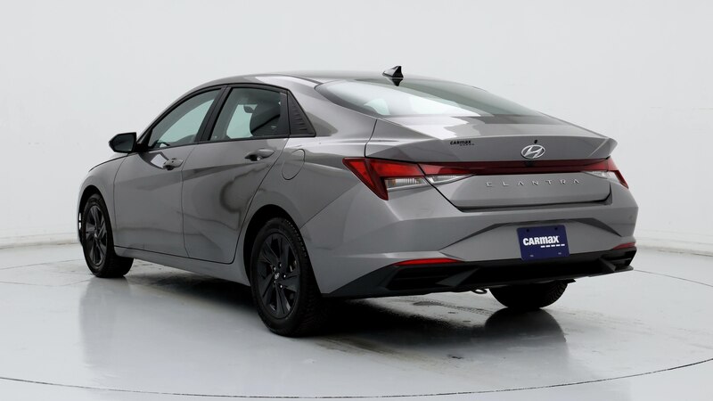 2022 Hyundai Elantra SEL 2