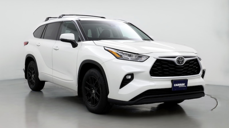 2020 Toyota Highlander XLE Hero Image