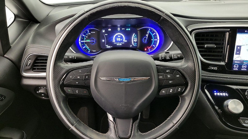 2019 Chrysler Pacifica Hybrid Limited 10