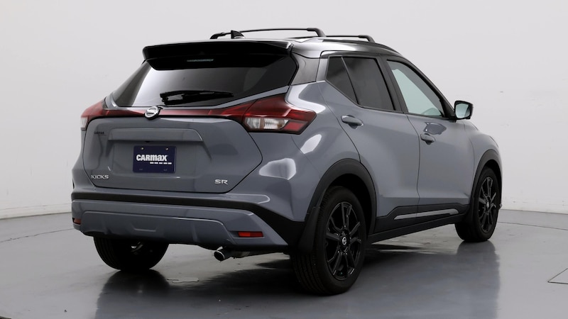 2021 Nissan Kicks SR 8