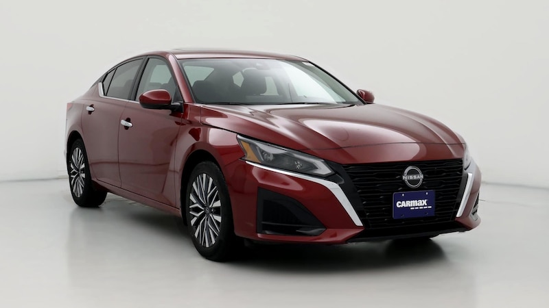 2023 Nissan Altima SV Hero Image