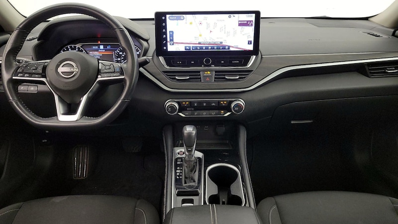 2023 Nissan Altima SV 9