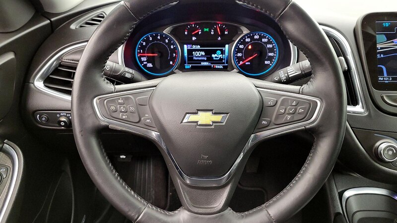 2017 Chevrolet Malibu LT 10