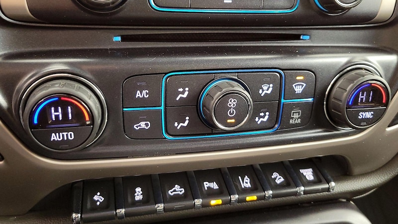 2019 GMC Sierra 2500 Denali 17