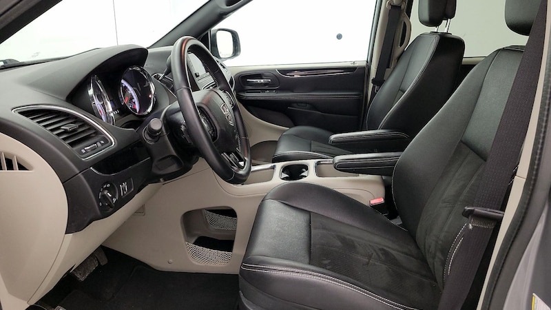 2019 Dodge Grand Caravan SXT 11