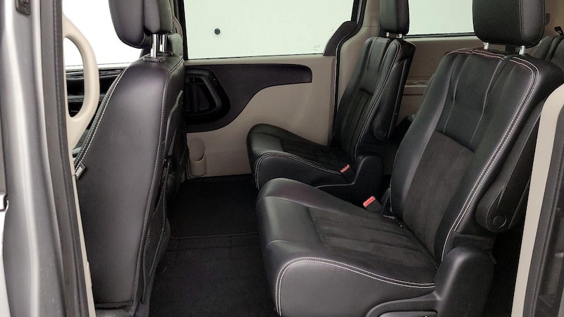 2019 Dodge Grand Caravan SXT 18