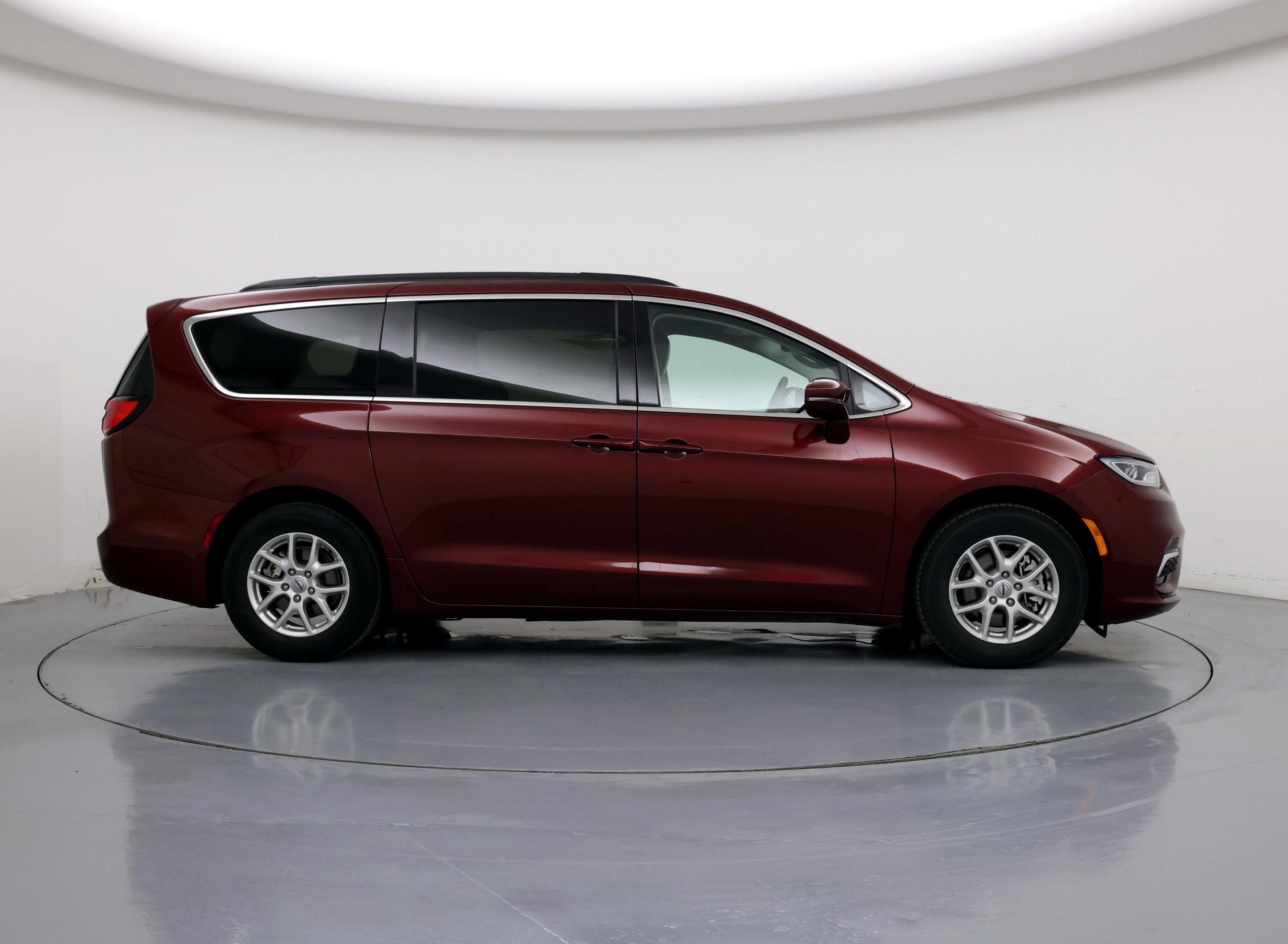 Thumbnail: 2022 Chrysler Pacifica - 7