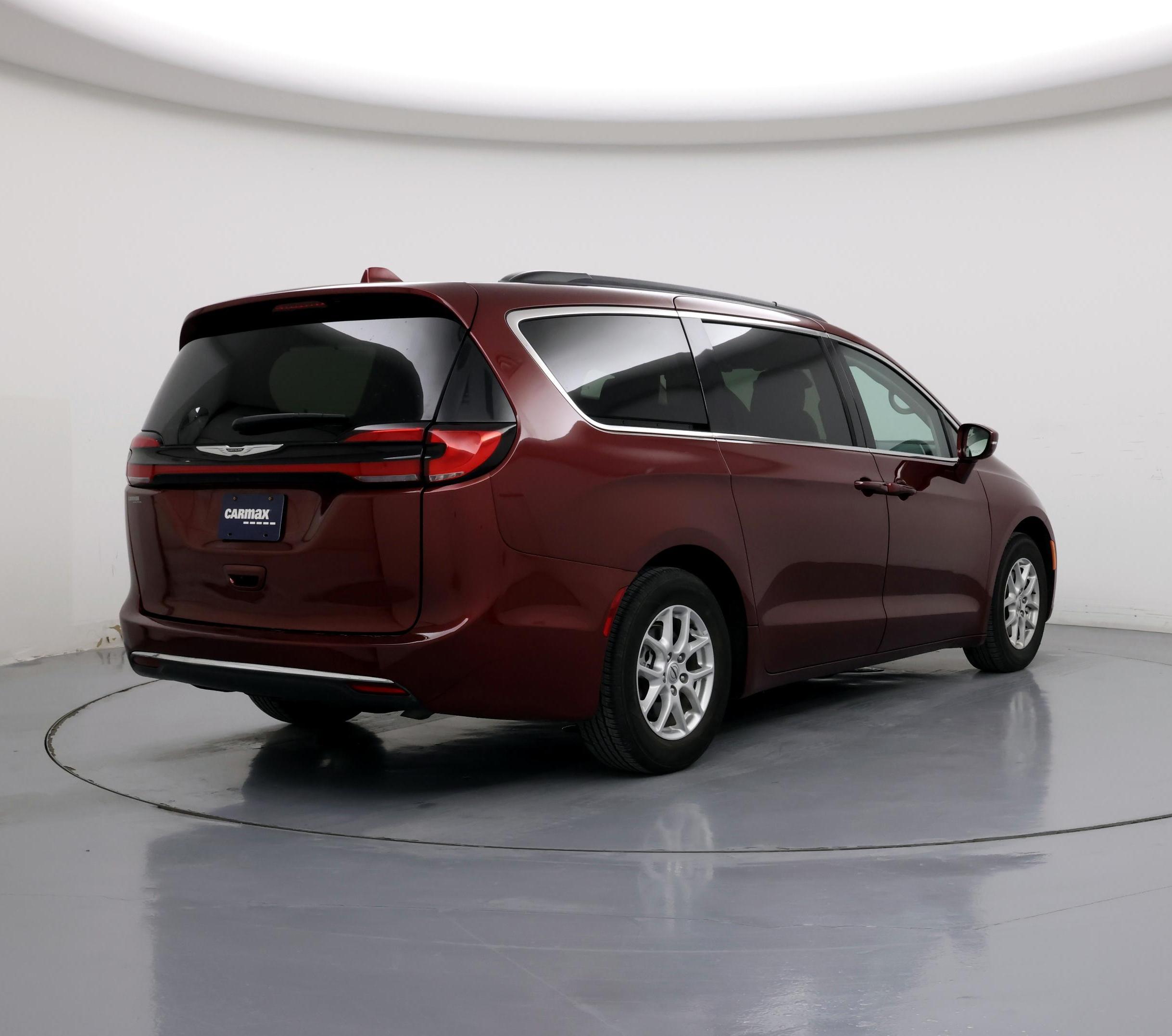 Thumbnail: 2022 Chrysler Pacifica - 8