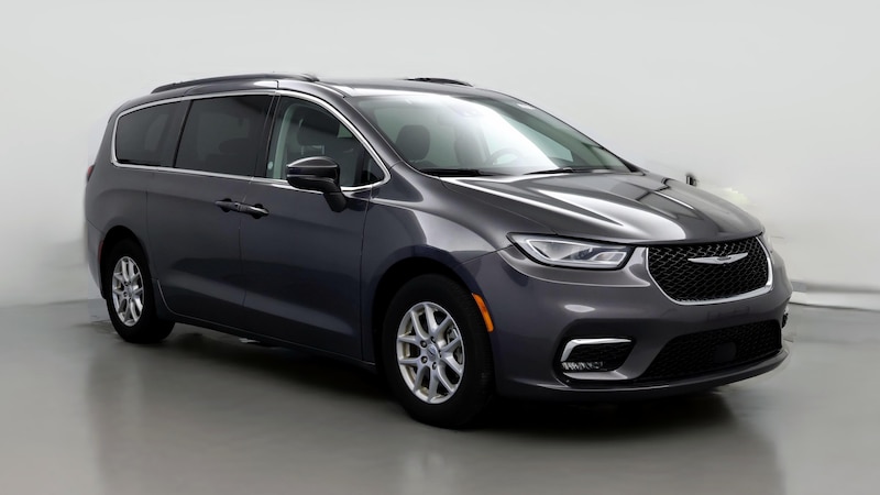 2022 Chrysler Pacifica Touring L Hero Image