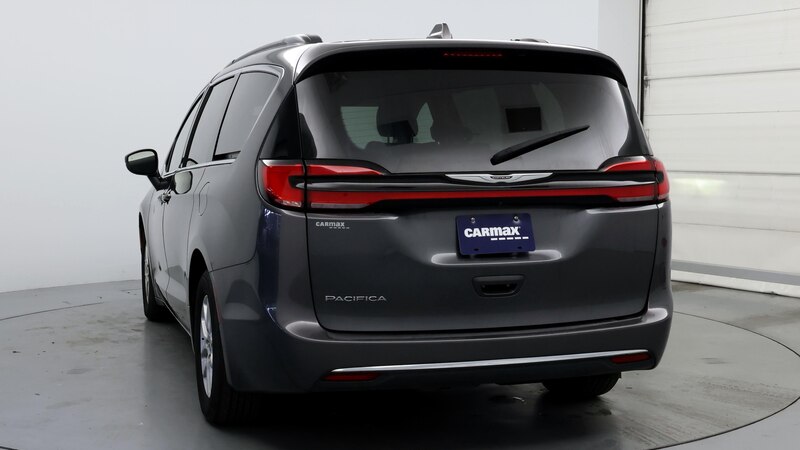 2022 Chrysler Pacifica Touring L 6