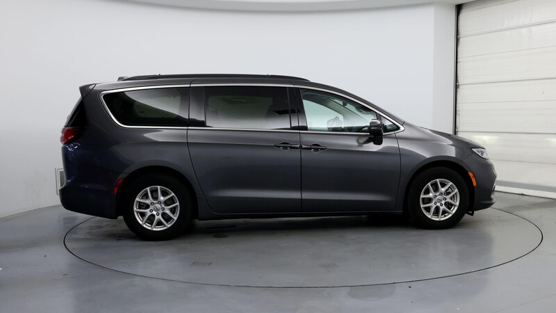 2022 Chrysler Pacifica Touring L 7