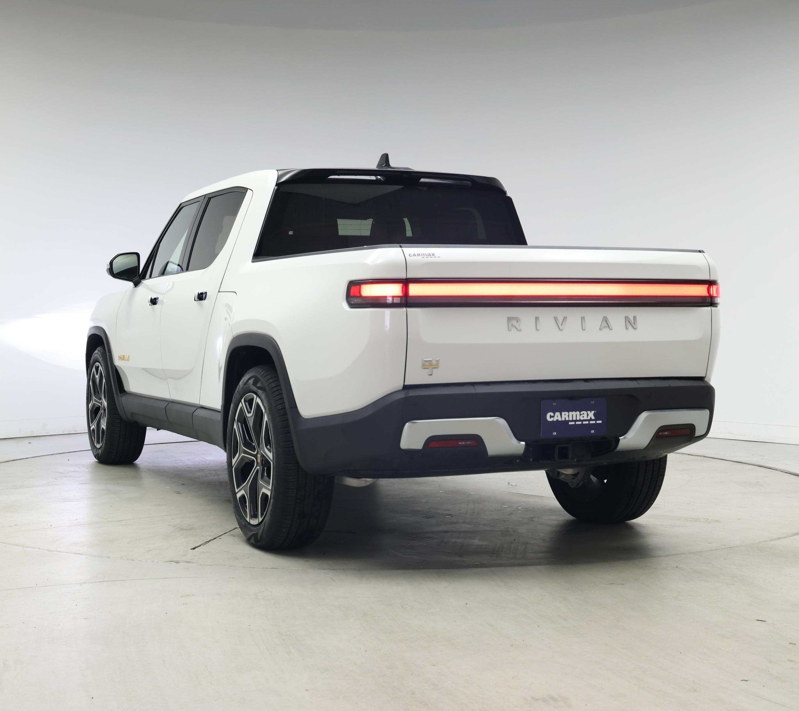 Thumbnail: 2022 Rivian R1T - 2