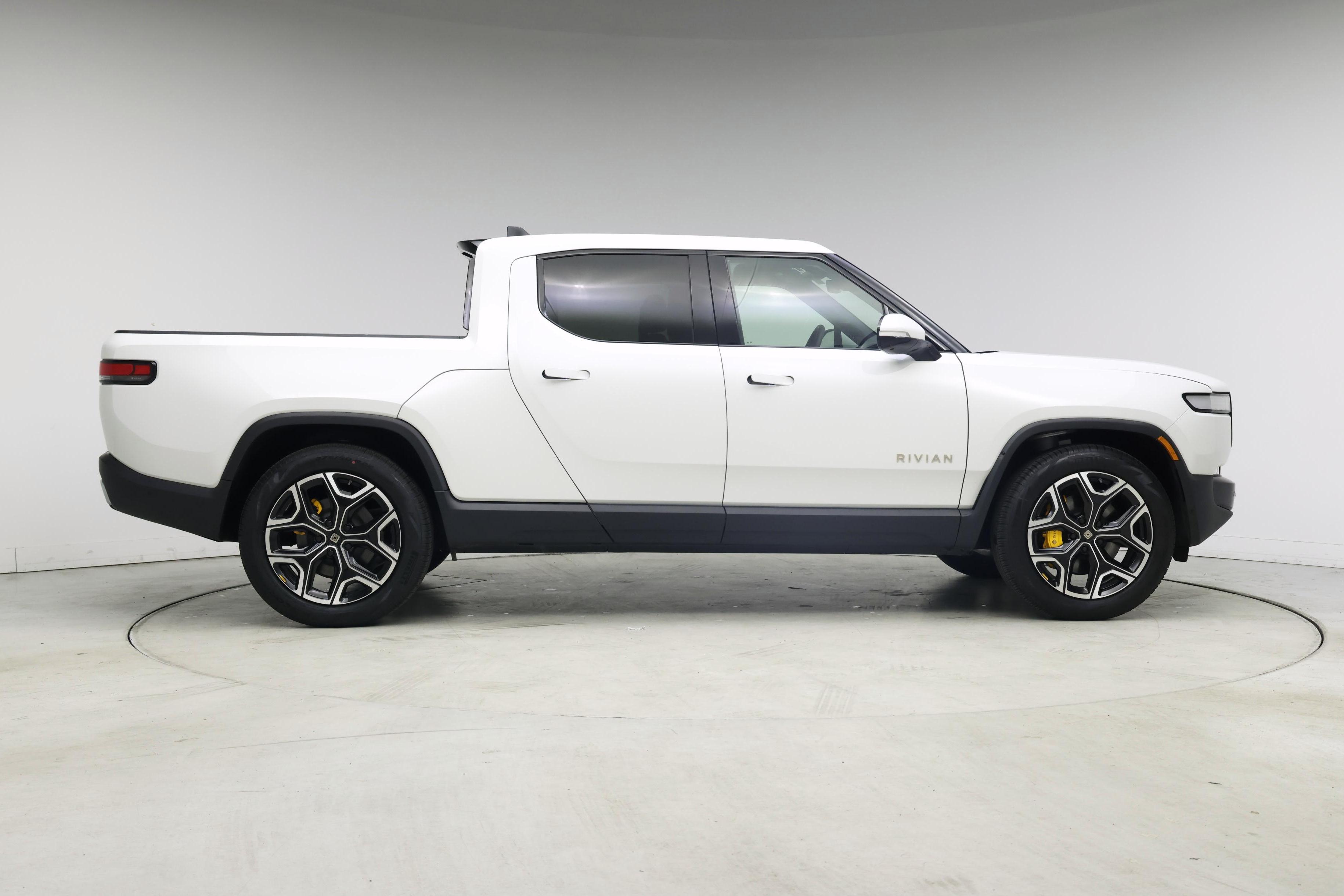 Thumbnail: 2022 Rivian R1T - 7