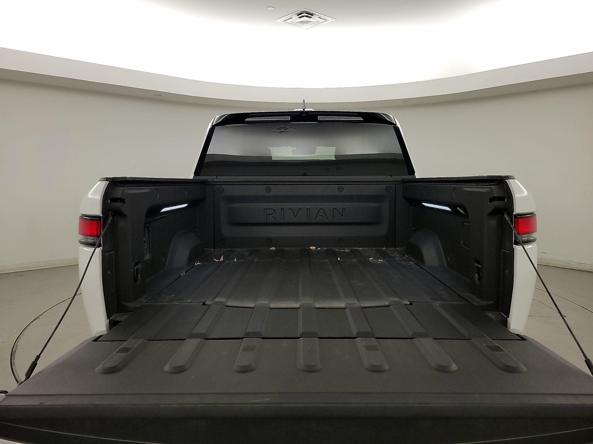 Thumbnail: 2022 Rivian R1T - 20