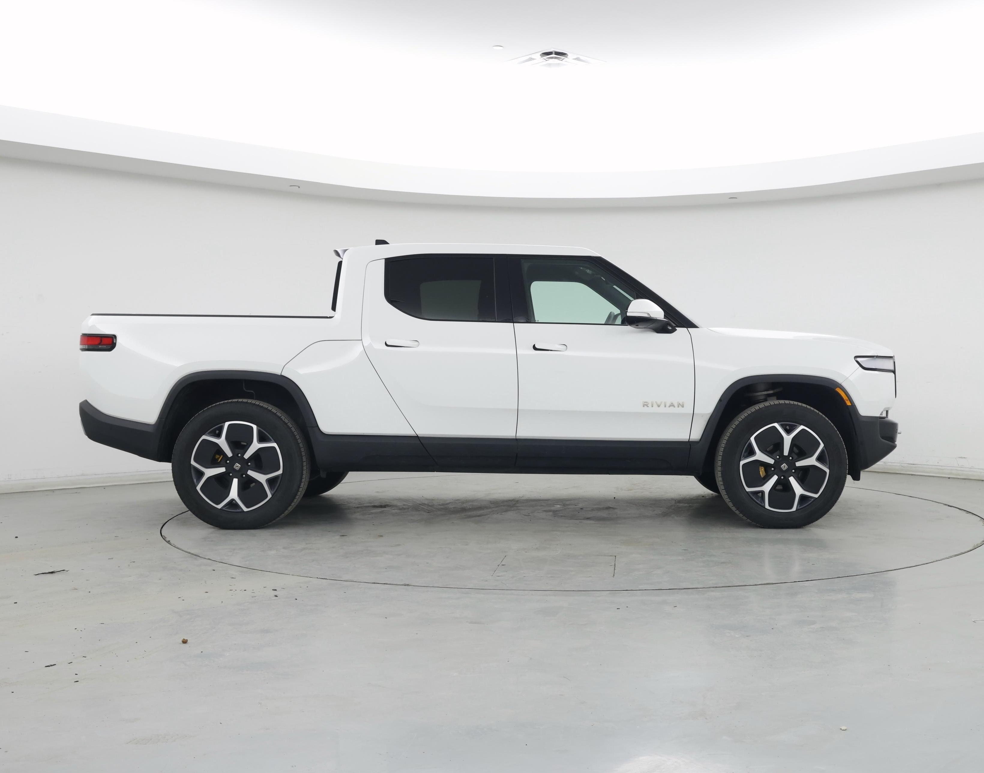 Thumbnail: 2022 Rivian R1T - 7